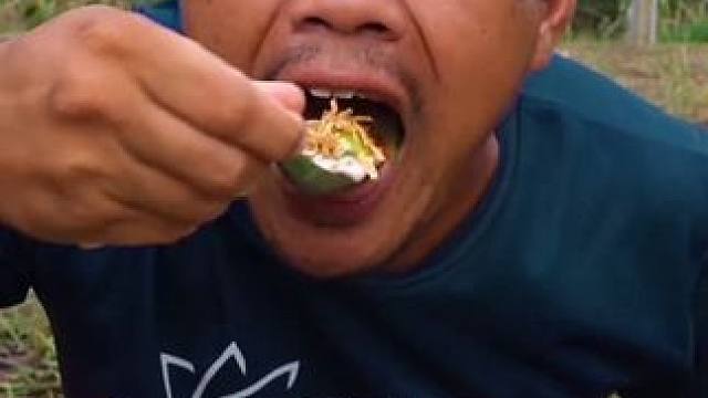 青柠檬圆葱碎甜辣酱️刺身生蚝肉 #美食 #户外美食 #泰国美食 #内容启发搜索