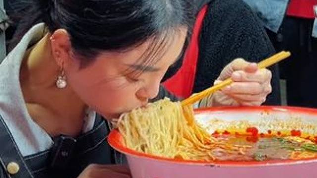 张张吃不饱狂赚500元现金~ #螺蛳粉