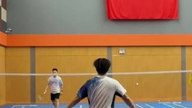 网球选手打羽毛球时#羽毛球#网球