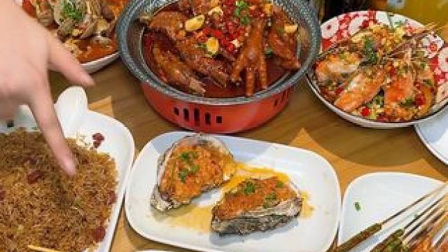 反复吃的夜宵店 壮志豪情到底有多香 菜价便宜 酒水饮料免费畅饮#壮志豪情 #烧烤夜宵 #热辣江西