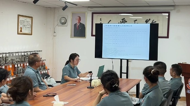 月度品质会查问题，想办法，盯细节，保质量