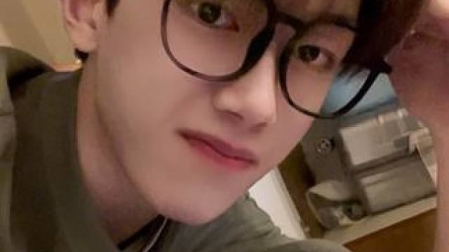 请无可救药的喜欢上自己吧！ #我好喜欢我自己