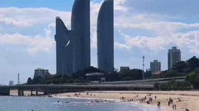 厦门大学大白城沙滩风光美！#阳光沙滩海浪 #一起看海 #手机摄影 。