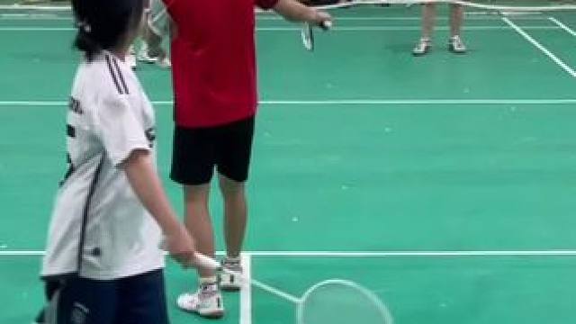 看来欠了不少钱#羽毛球精彩片段 #打羽毛球女生 #享受羽毛球带来的快乐