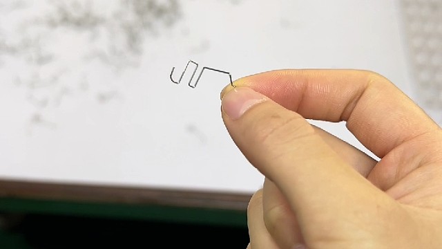 电池弹片弹簧五金冲压件散热片等