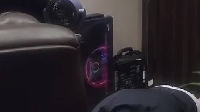 惩罚挑战做完了 大家来数一下我做了多少个俯卧撑？打在评论区！看看有没有数对的，今天早上10点测评新车