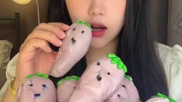 网上很火的半成品速食来啦！外脆里糯软糯拉丝！#美食测评 #太好吃了 #零食推荐 #