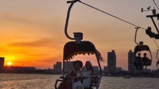 我们相册里的对方 不只是拍照，是把平凡日子拍出星光，评论区分享解锁更多治愈画面。记得关注下呦#记录生