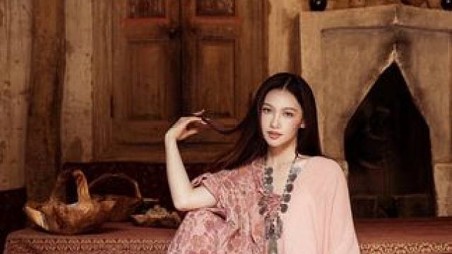 旅游时 我用两块布装了把大的！