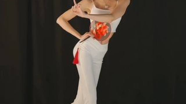 哎呦小情郎你莫愁 #古典舞 #鸳鸯戏古典舞翻跳 #开播吧舞者