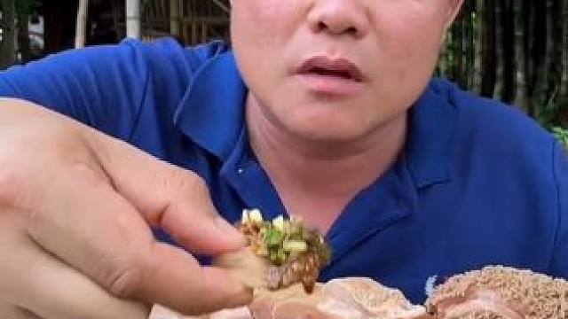 鲜辣️苦味蘸酱脆嫩毛肚边边 #创作者扶持计划 #泰国大叔#泰国美食#内容启发搜索 #种草激励计划