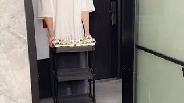 拖把夹 有了这个拖把夹，家里的拖把扫把能上墙收纳了，不占空间，拿取也方便#拖把夹  #吸盘拖把夹  