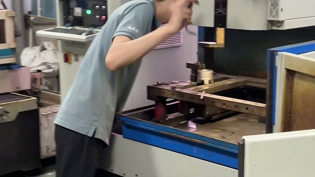 五金冲压线割精模具好产品优交期快品质把控