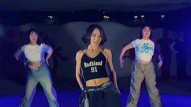 仪陇成人零基础舞蹈展示#仪陇 #同城优先推荐  #户外舞蹈 #一舞汇形体舞蹈 #女性力量