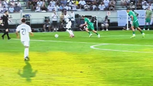 姆巴佩穿上10号感觉球技又提升了