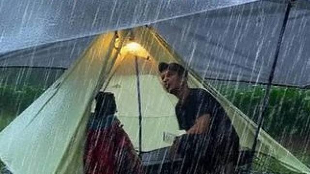 暴雨期间露营⛈️单人露营暴雨和雷暴中 #户外帐篷露营 #雨中露营 #解压助眠视频 #启发搜索激励计划