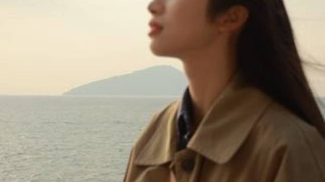 谁的心 谁独自流浪。#沉沦在绝美的海边  #电影感 #抓拍此刻氛围感 