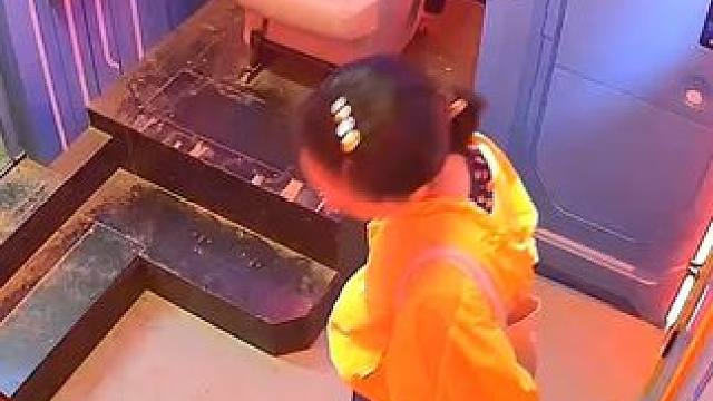 #密室逃脱#游玩好去处#欢乐时刻#遨游太空#观察