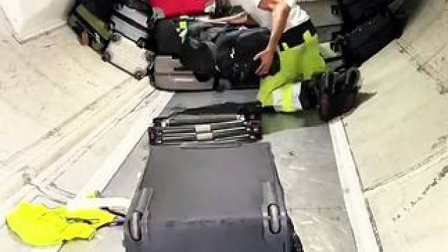 奇葩住宅 这种住宅你愿意住吗？#住宅 #奇葩 #神操作 #看世界 #离谱