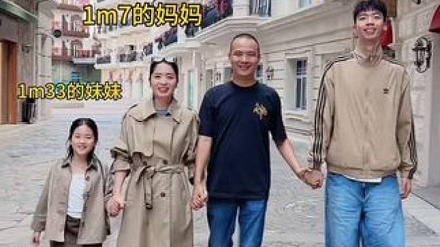 喝奶也要有仪式感 又是端奶又是表演的 有个开心果妹妹是什么体验#看一遍笑一遍#专治不开心