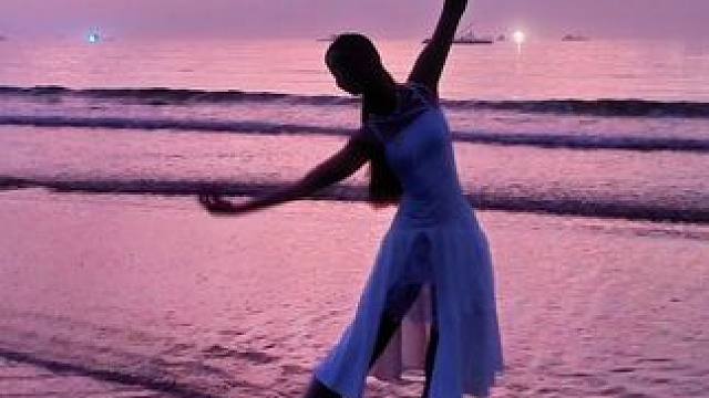 一壶炊烟敬黄昏#伯虎说 #古典舞 #用国风舞蹈安利最美城市