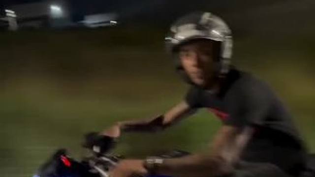 玩摩托车还得看巴西 #摩托车 #机车 #翘头