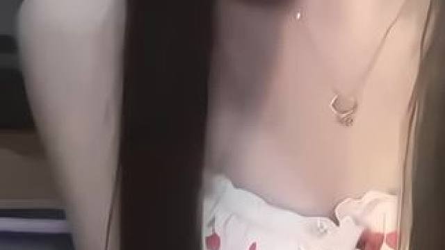 喜欢和你玩 有种逗小狗的感觉#不露脸系列 #控腿 #少女 #软妹日常