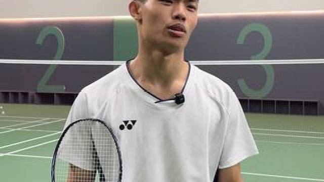 父母不让打羽毛球？换一个！ #羽毛球#段子#威臣剃刀X#家乐#搞笑