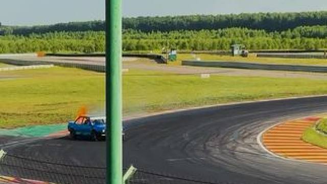 赛车葬礼 一台飘移赛车的葬礼！#玩车 #快来围观 #赛车 #大玩具