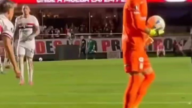 老6被发现了# 圣保罗 # 足球的魅力