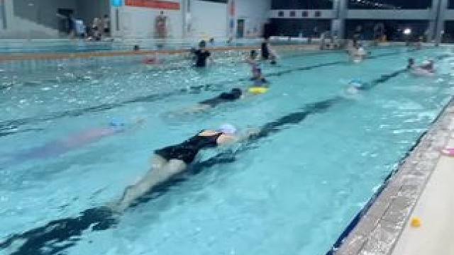 学习蛙泳的第五天#蛙泳 #游泳 #游泳教学