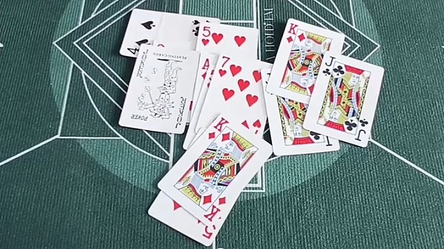 咋感觉哪里不对劲儿呢？