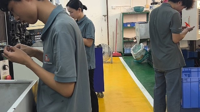 弹簧小伙伴们努力干！ #弹簧 #好工匠弹簧 #五金弹簧