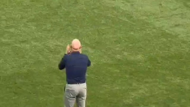 非常不满！滕哈赫德甲首秀遭