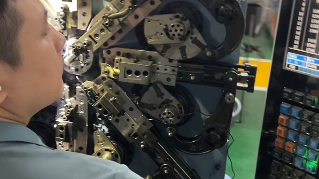 钢线弹簧采用304不锈钢支持定制各种弹簧