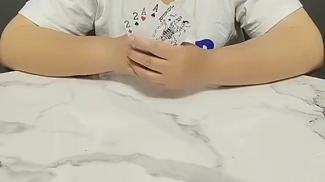 打败我就跟你走