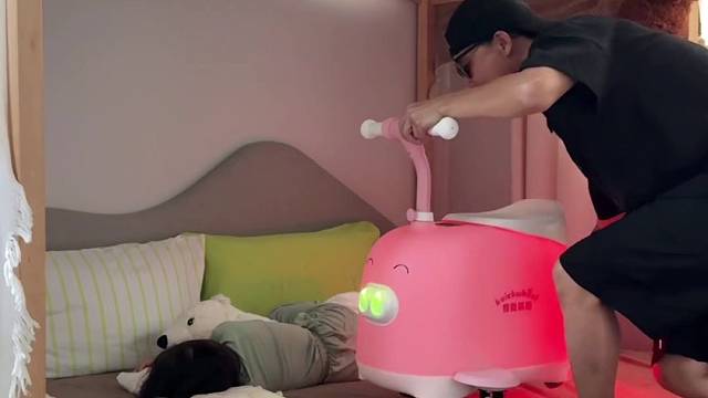 女儿做梦都没想到会是这个礼物……哈哈哈哈哈