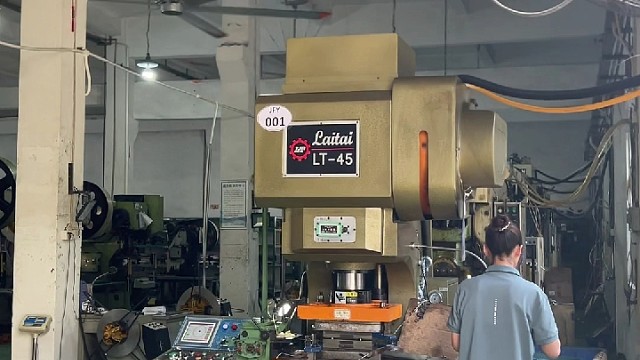 做五金冲压我们一直很努力品质严把控交期准