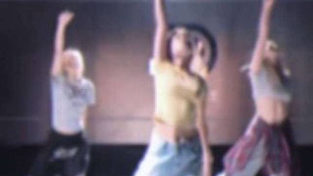 谁懂试课一家新舞室就盲盒开到《晴》的含金量，谁懂在舞室音乐一响起来我的第一反应！好久不跳，确实跟不上