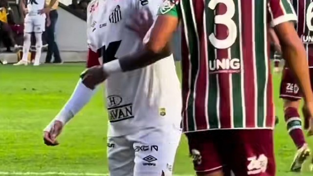 当你和你的好兄弟在场上做对手之内马尔与蒂亚戈席尔瓦。当你和你的好兄弟在场上做对手之内马尔与蒂亚戈席尔