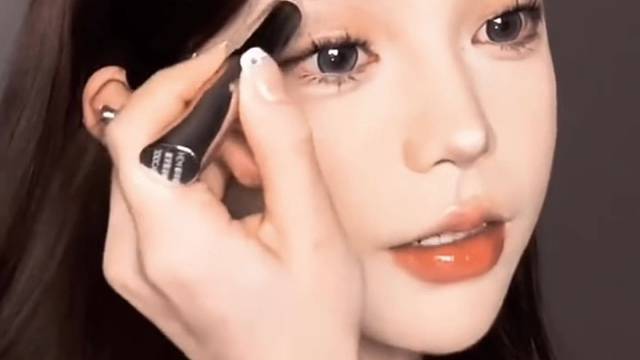 只是变质的巧克力正好被我咬到而已