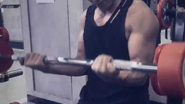 #健身日常 #今练了吗 #撸铁