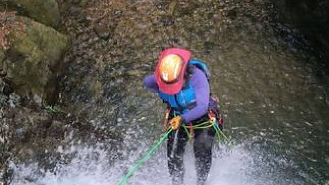 2025最后一次瀑降，大野洼明年见
#户外 #绳索技术 #惊险刺激 #危险动作请勿模仿 #现场实拍