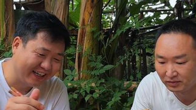 哥俩今天吃点硬菜，这个菜没几个敢吃 #我的乡村生活 #乡村味道 #乡村美食