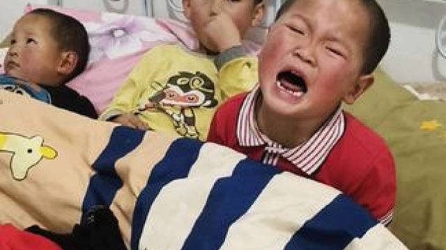 带孩子的累只有经历过的才懂。#农村娃