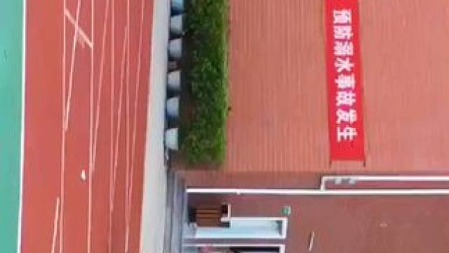 #记录校园生活 #记录一下自己几年前的弯道加速跑@DOU+小助手