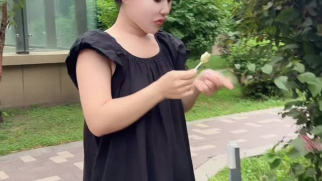 女朋友说我越长越丑怎么办啊