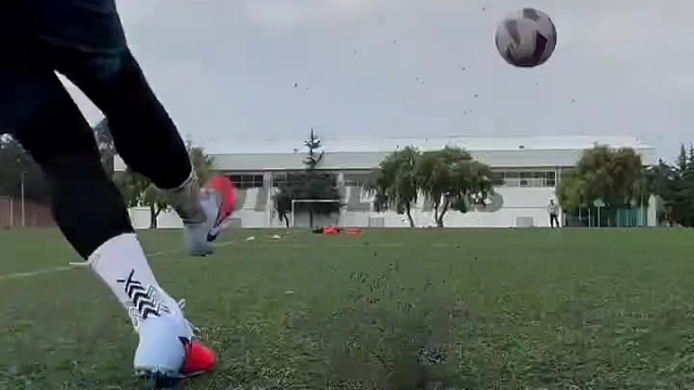 哪有门将不喜欢开大脚的