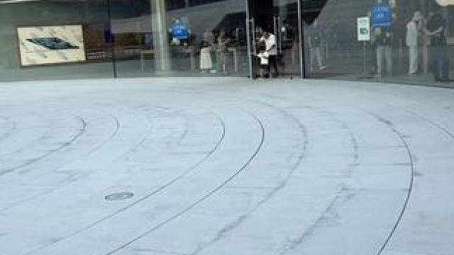 #applestore 新产品见。