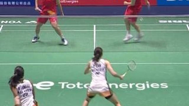 背后击球，默而契之#羽毛球 #刘圣书 #谭宁